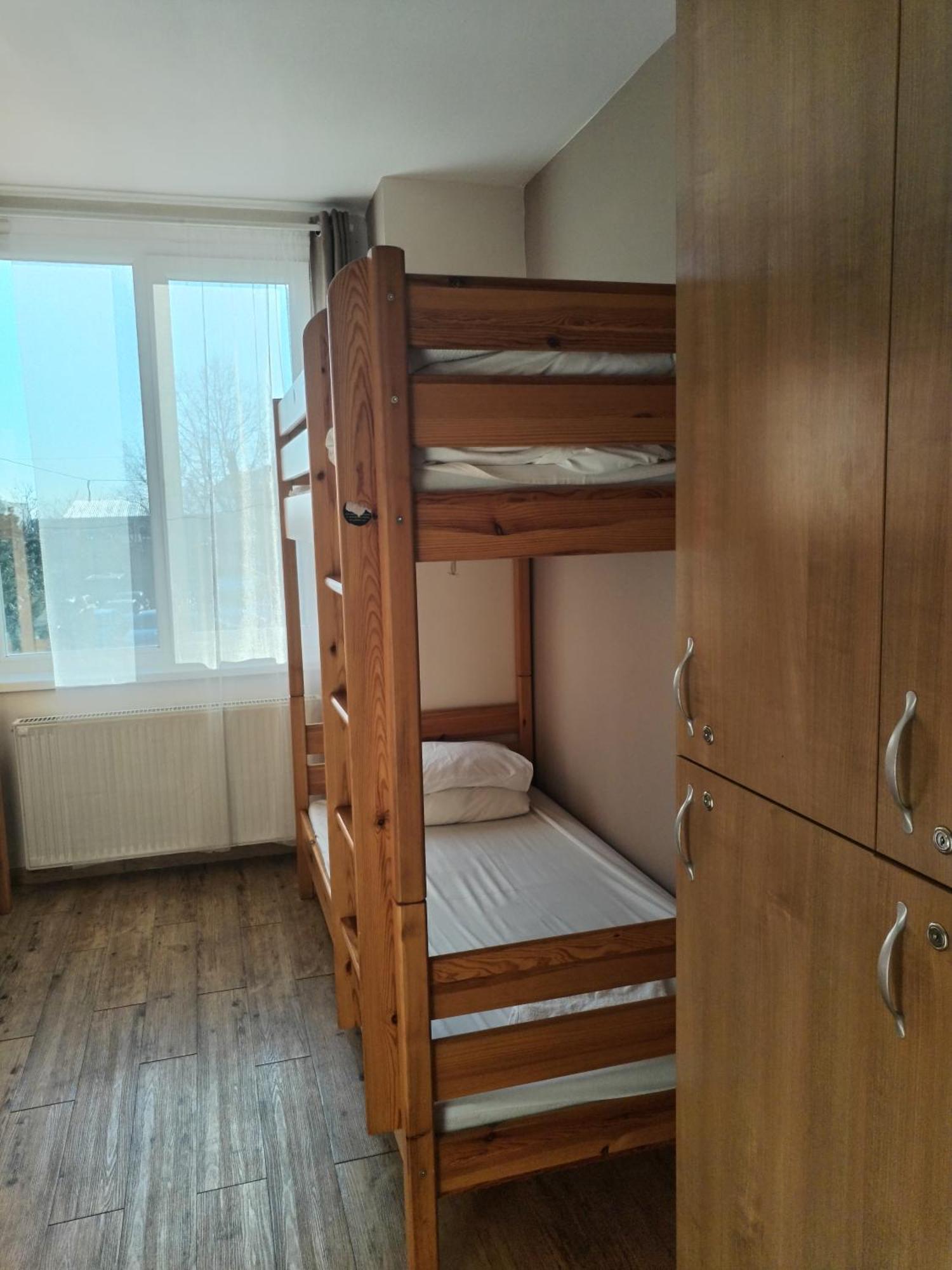 Hostel Ferihegy Vecsés Esterno foto